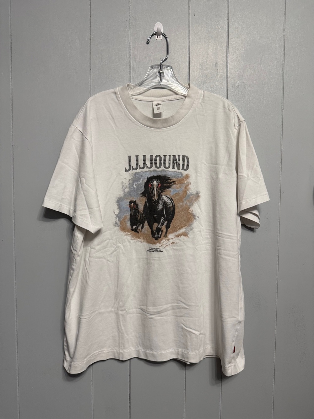 #2)  Levi's White Graphic Horse Print Tee